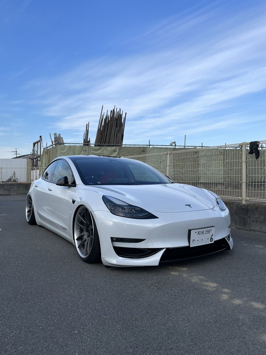 170motoring's tweet photo. @elonmusk 
teslamodel3 in japan 
come check it out! https://t.co/3hECGZv8oT