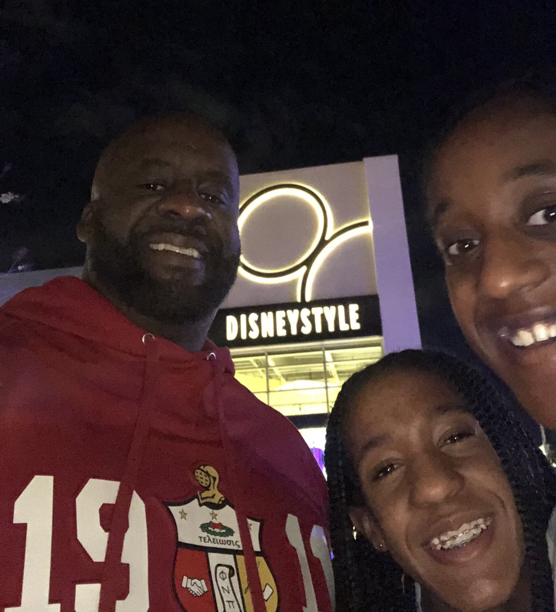 Celebrating Founders Day <a href="/kapsi1911/">Kappa Alpha Psi® Fraternity, Inc.</a> with a couple of MY kappa sweethearts #j5 #Disney