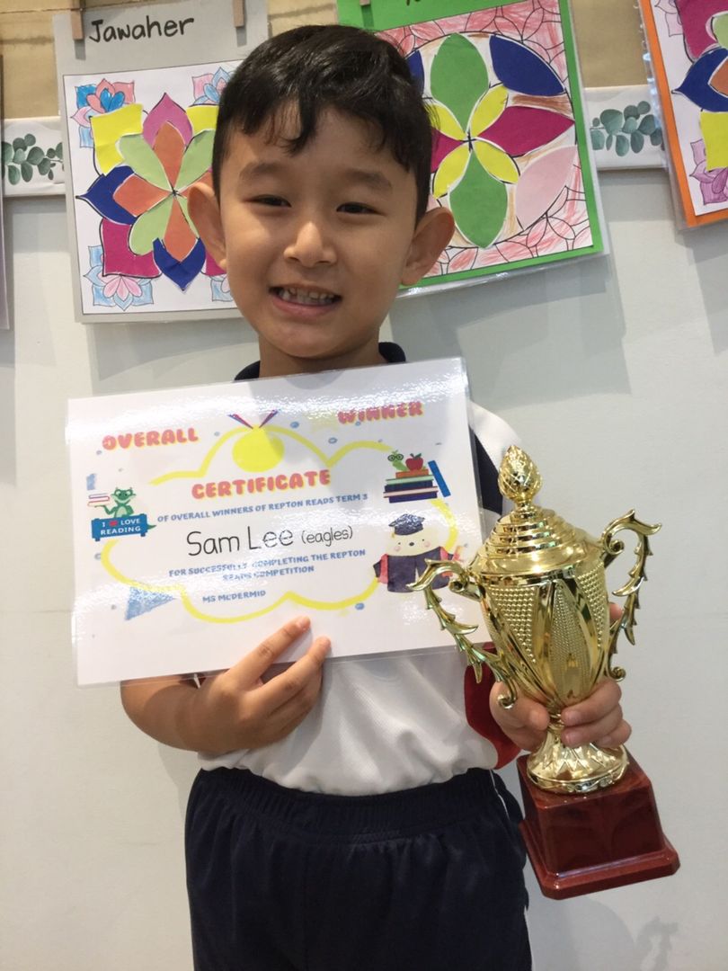 ElangtonRAD's tweet photo. Eagles Class loved participating in our Term 1 Repton Readers Cup! Well done Sam for finishing in 1st Place in all of Year 2! ๐๐
#ReadingRocks #ReptonReads https://t.co/QKZgB1g5iZ