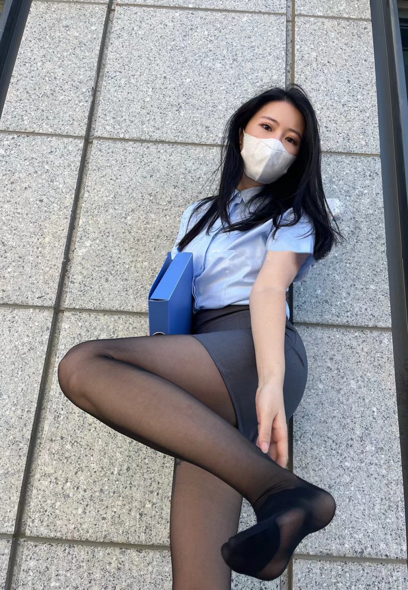 Shikoh36097994's tweet photo. #足控 #四爱 #丝袜 #舔脚 #女S 
Point before difference full. https://t.co/cZvJ7pV4xD