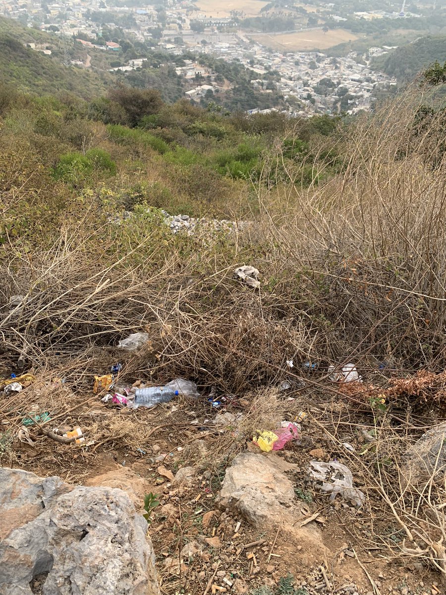 umayrsahlan's tweet image. This is a National Park #MHNP. @CDAthecapital and #monal are supposed to clean the road. It seems the visitors and the cleaners both just dump the trash down further. @WildlifeBoard @DGCMCDA fine people who litter.