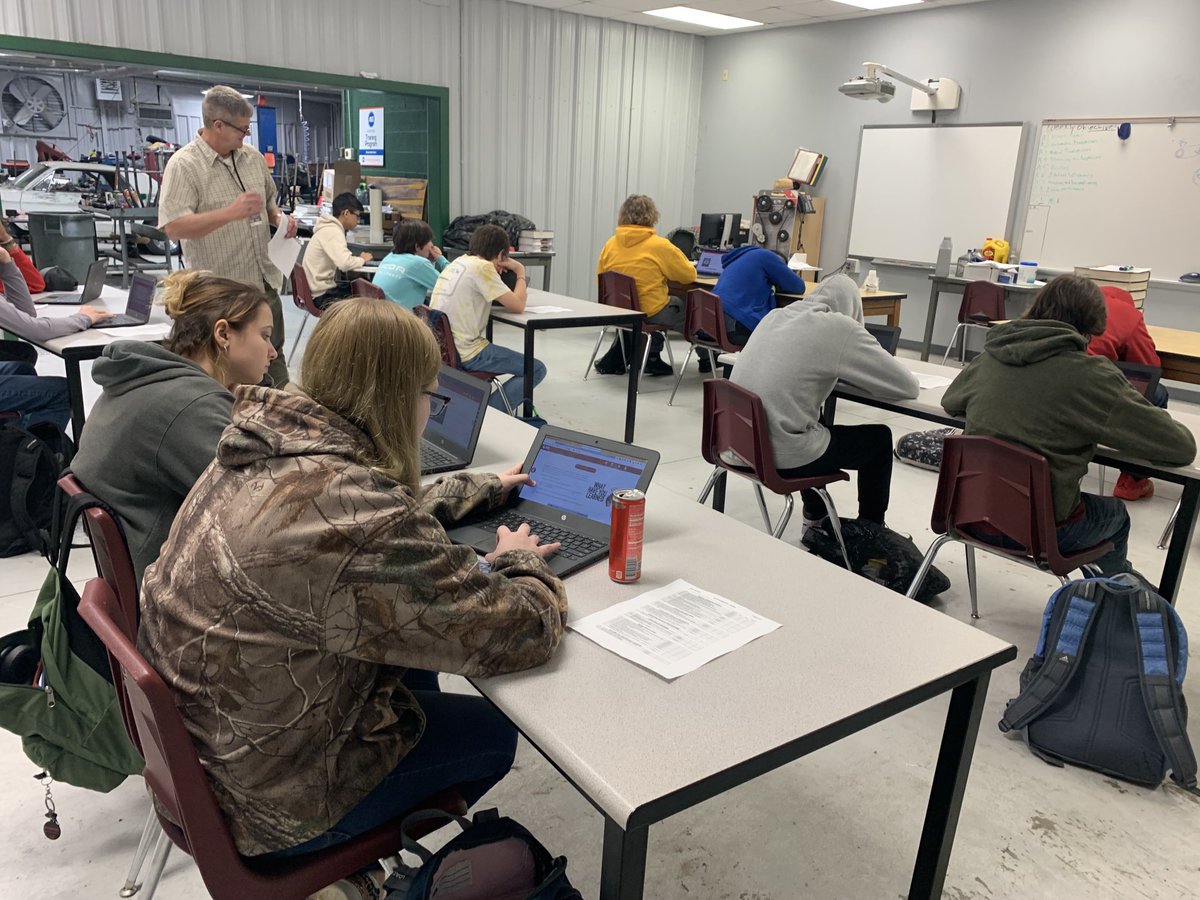 Auto class, day 1. Working on credentials. Check out our girls! Non traditional role models. ⁦@lifestrapestry⁩ ⁦<a href="/pqpiratepride/">Perquimans High</a>⁩ #everychildeverychanceeveryday