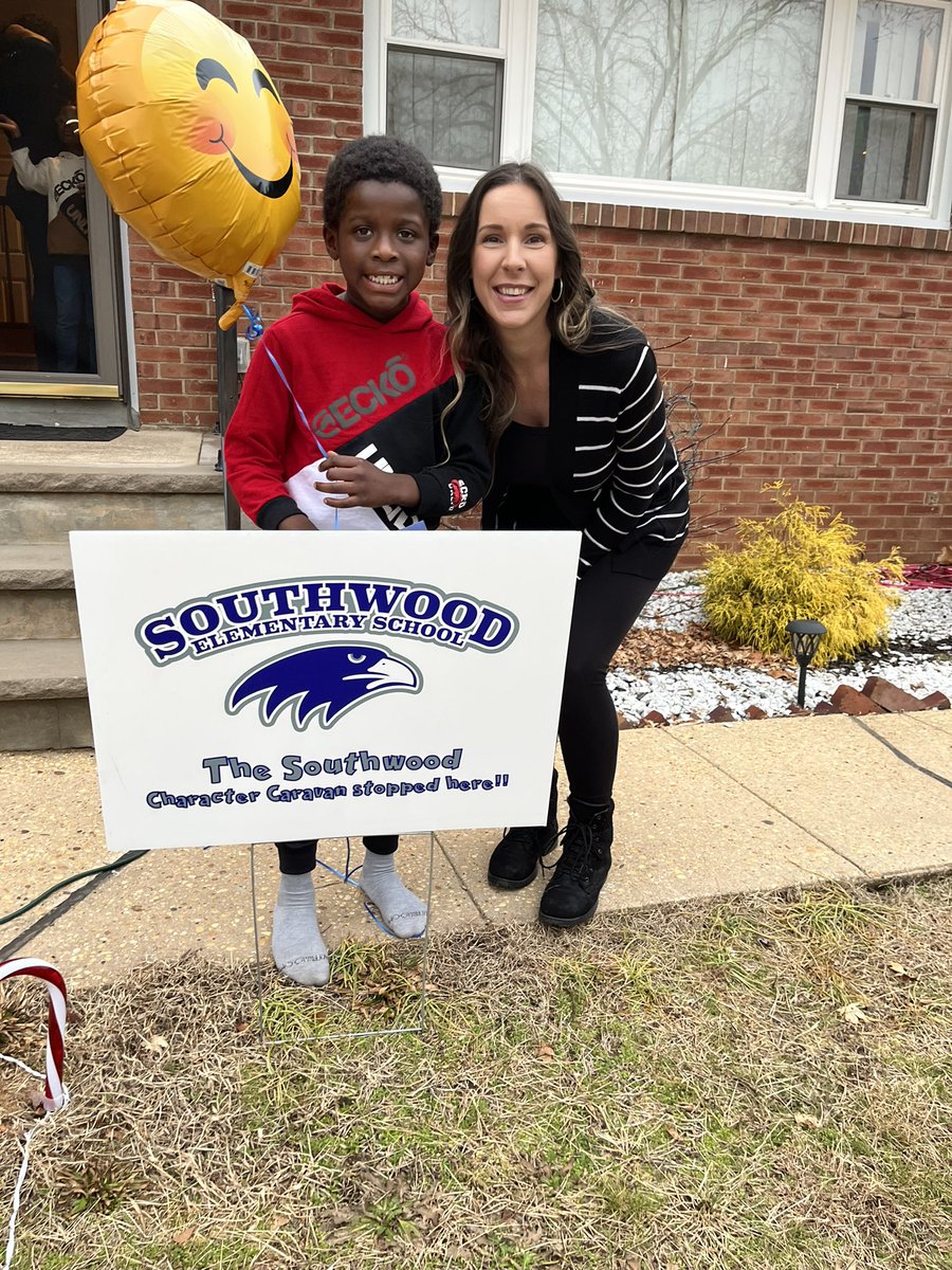 PrincipalFoley's tweet photo. So proud of our Seahawks! 💙#CharacterCaravan #NSOC #SouthwoodSeahawks #OBProud @OBSupCittadino @OBassistantsup @OBPS_DOSS @CharacterDotOrg https://t.co/bp8N8WGfDg