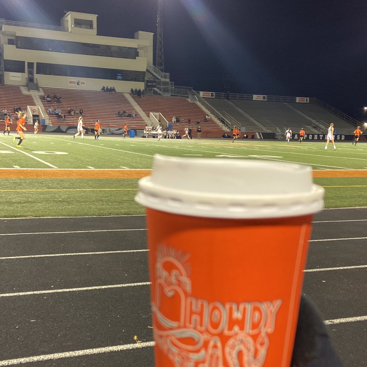 Bulldog Stop & Shop tweet media