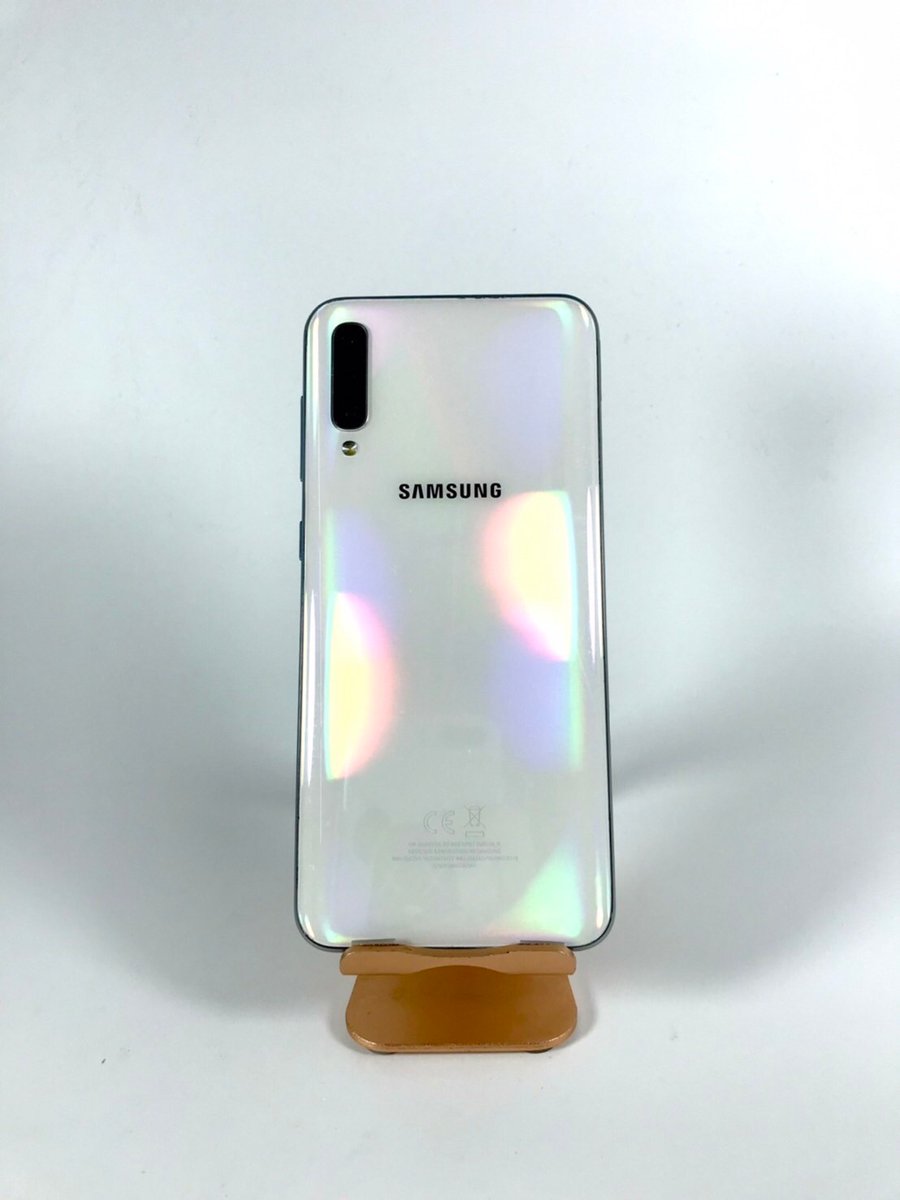bammobilephone's tweet photo. Samsung A50 สีขาว 6/128GB จอ 6.4 นิ้ว (7472) 
- เครื่องศูนย์ไทย สภาพสวยมาก 96% ใช้งานดีปกติทุกฟังชั่น ไร้รอยตก จอสวย 
👉🏻อุปกรณ์ : ชุดชาร์จ หูฟัง (เทียบ) 
✅ประกันร้าน 15 วัน 
👍ราคา 4,890 บาท
#ซัมซุง #samsunga50 #โทรศัพท์มือสอง #โทรศัพท์มือ2 #มือถือมือสอง #มือถือมือ2 #พร้อมส่ง https://t.co/d4IpRawqq6