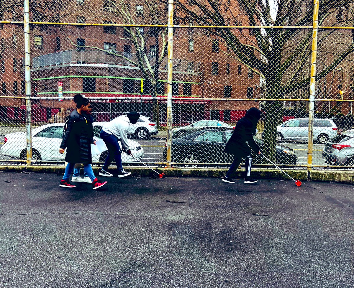 UNMSRocks's tweet image. Super excited for the NYC Community Schoolyards Program to begin as part of our Corlears 056 community participatory yard renovation project supported by the Trust for Public Land @tpl_org. Stay tuned! More info to follow… #togetherwemakethedifference @District1NYC @CarryChan12