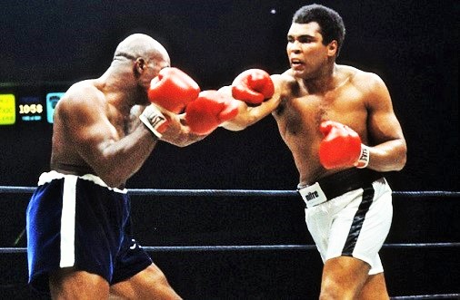 Some say Zaire; others Manila. But here's one writer who says The Greatest's "finest hour" was a 15 round war vs a long-shot underdog. And he's probably right. Check it out: thefightcity.com/ali-vs-shavers… #Boxing #History #MuhammadAli #NewYork #TheGreatest #Legend From <a href="/realmikeezra/">Michael Ezra</a>