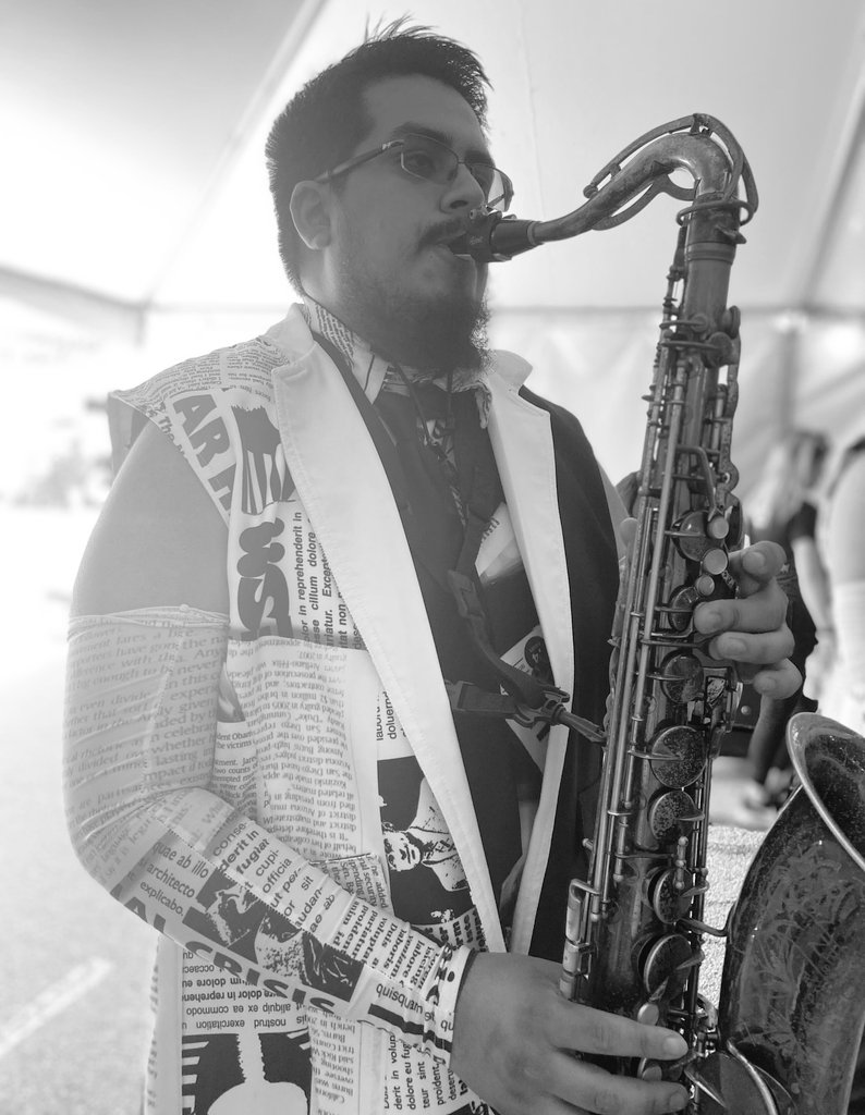 ATTENTION WOODWIND PLAYERS!

Be on the floor this winter with CW! Flute, clarinet, bari and tenor saxes are still needed to fill out our sound - make that person be you!

Send us a message or email at chromiumwinds@cavaliers.org. #DareToDream #CW23 #CW2023 #WGI #WGIwinds