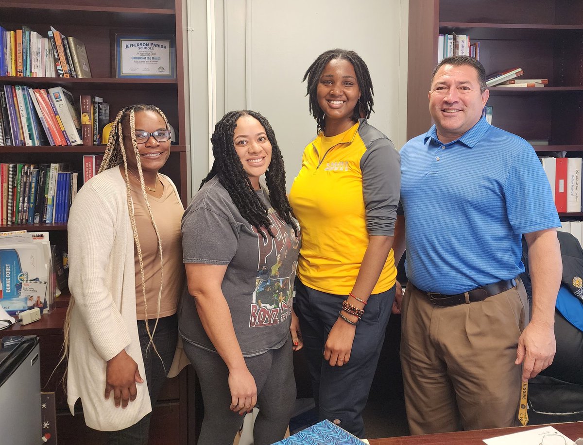 Kelly DiMarco (@kellydimarco4) on Twitter photo Signing Day for Higgins High School Senior, Kevione Lewis. She has joined the JPS Communications team as an intern for the 2023 Spring Semester. <a href="/Higgins_LWH/">Higgins Hurricanes</a> <a href="/JPschools/">Jefferson Parish Schools</a> Signing Day for Higgins High School Senior, Kevione Lewis. She has joined the JPS Communications team as an intern for the 2023 Spring Semester. <a href="/Higgins_LWH/">Higgins Hurricanes</a> <a href="/JPschools/">Jefferson Parish Schools</a>