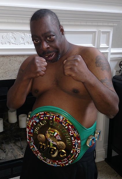 atiskms's tweet photo. @PFLMMA @jakepaul Obviously one and only champ @Beetlepimp Sign him up! https://t.co/oz4Vf23Rto