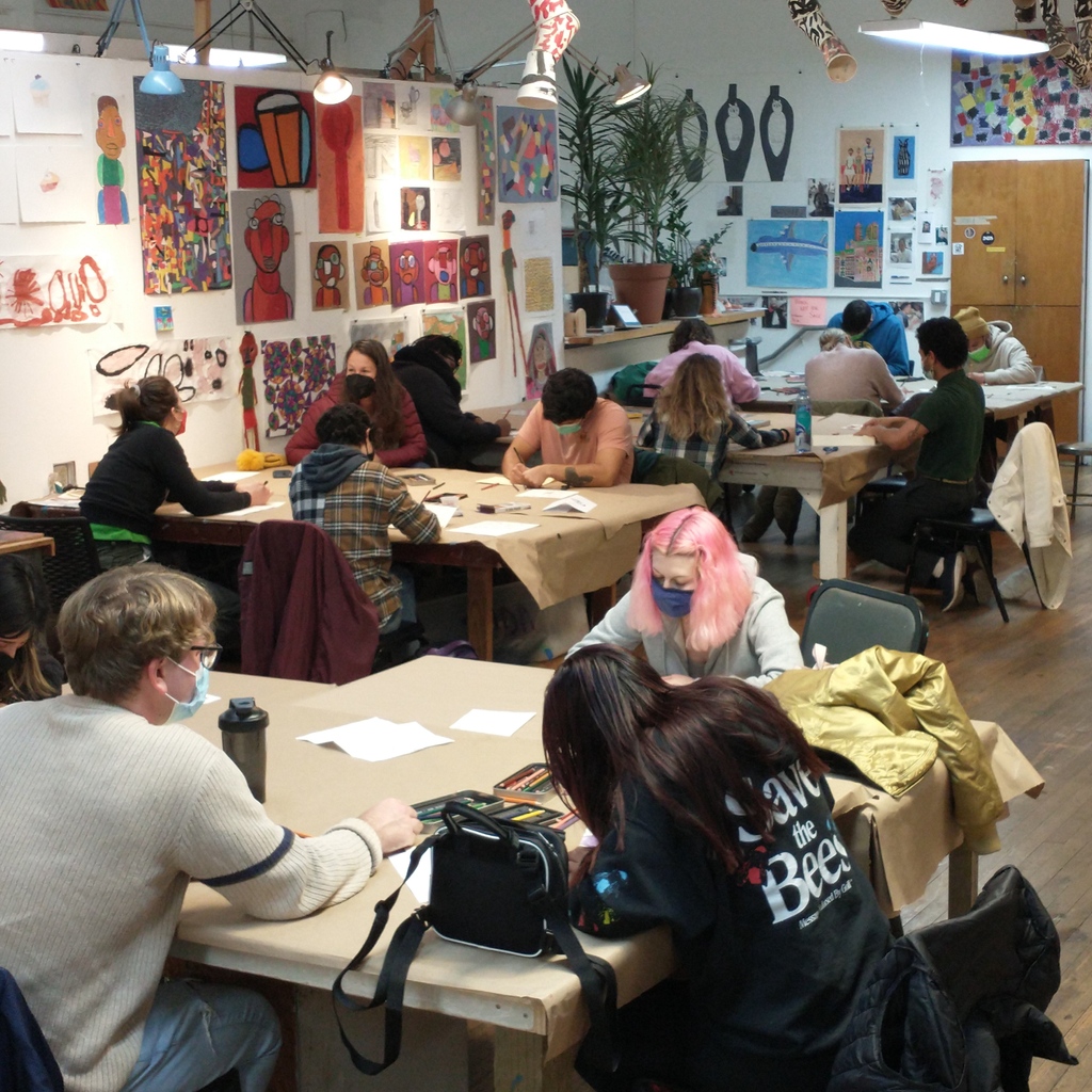 creativityxplrd's tweet photo. We had a great time making art this week with a wonderful group of teachers from @creativeartscharter 🧑🏫 CE teaching artists led the group in the #Surrealist party game Exquisite Corpse, alongside CE artists #JosephOmolayole #GeraldWiggins and #BuurinYuZhen 🌟 https://t.co/QCgAGH6Xcv