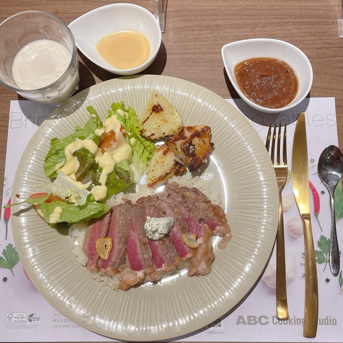asuka_yuikawa's tweet photo. おはようございます☀
お仕事初めが無事に終わり 年始早々お料理教室にも行けました✨
初ジムも近々‼️
今年はお仕事と同じくらい 趣味やプライベートにも力を入れたいな✊⤴️
モデルと執筆を担当させていただいた #OnlyMercedes 2月号と 86&BRZ No.17が好評発売中📘✨
是非お買い求めくださいね🥰🙏💕 https://t.co/lQGCw0K3Gr