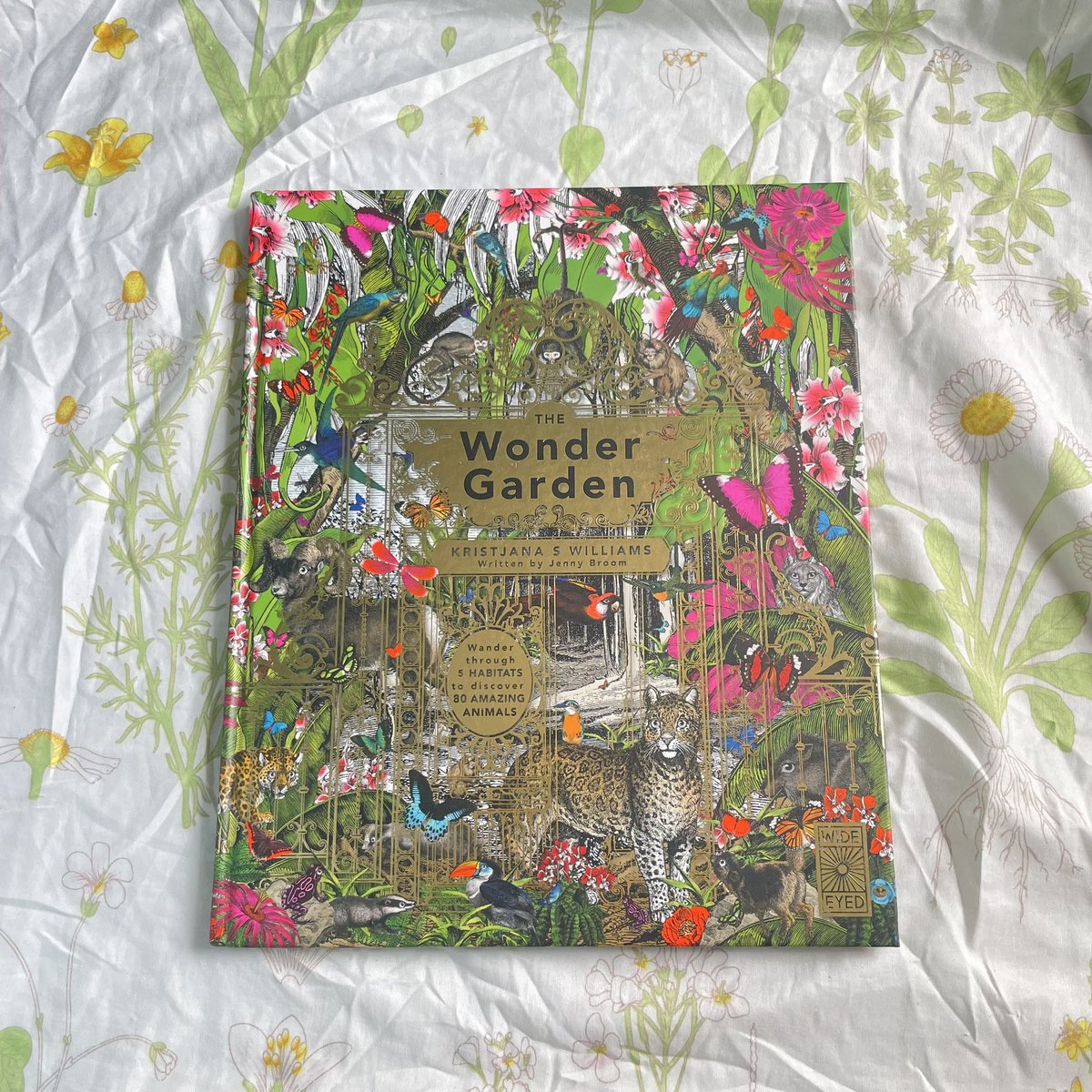 gardenofbooksid's tweet photo. @oxfara Siapa tau ada yg minat, aku jual buku2 cerita berilustrasi bahasa Inggris. Cocok utk anak2 ataupun dewasa. Harganya affordable, bisa via marketplace 🥰👍🏻 https://t.co/7SbZfisXL1