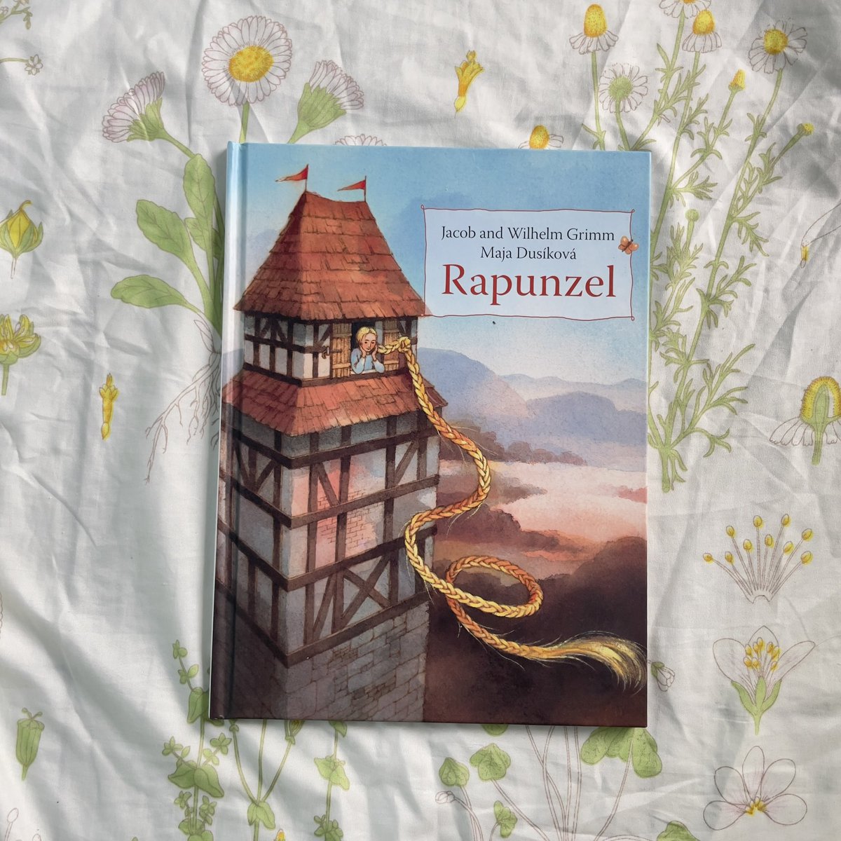 gardenofbooksid's tweet photo. @oxfara Siapa tau ada yg minat, aku jual buku2 cerita berilustrasi bahasa Inggris. Cocok utk anak2 ataupun dewasa. Harganya affordable, bisa via marketplace 🥰👍🏻 https://t.co/7SbZfisXL1