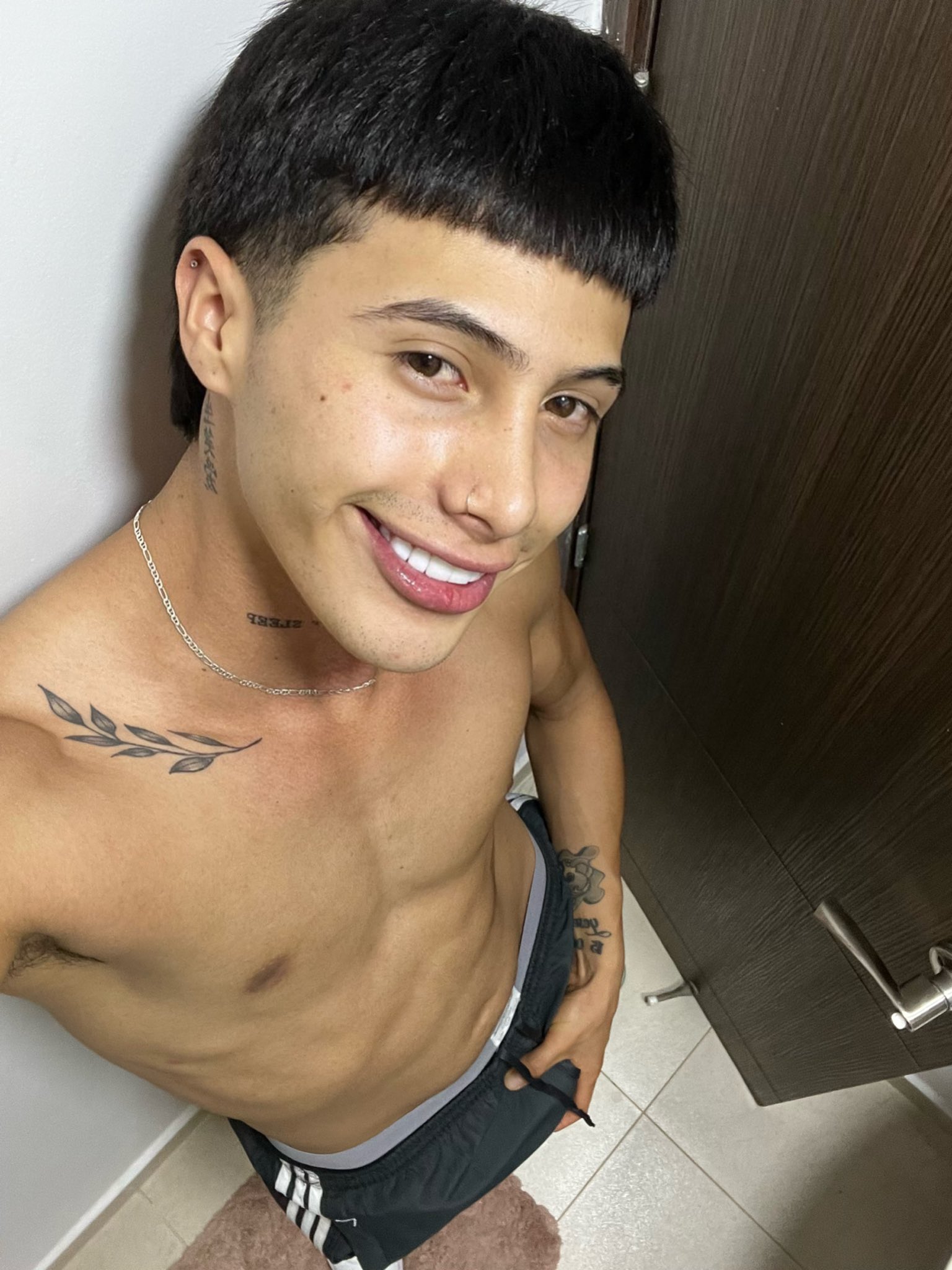 pipe valbuena on Twitter "Cómase esta 🥵 https//t.co/UgWTWFJ78n" / Twitter