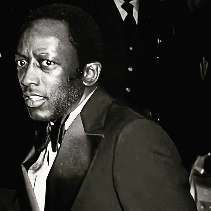 Looking clean, late 1970s.
#SuitAndTie #OutAndAbout #Early #40s #Year1979 #GarrettMorris
