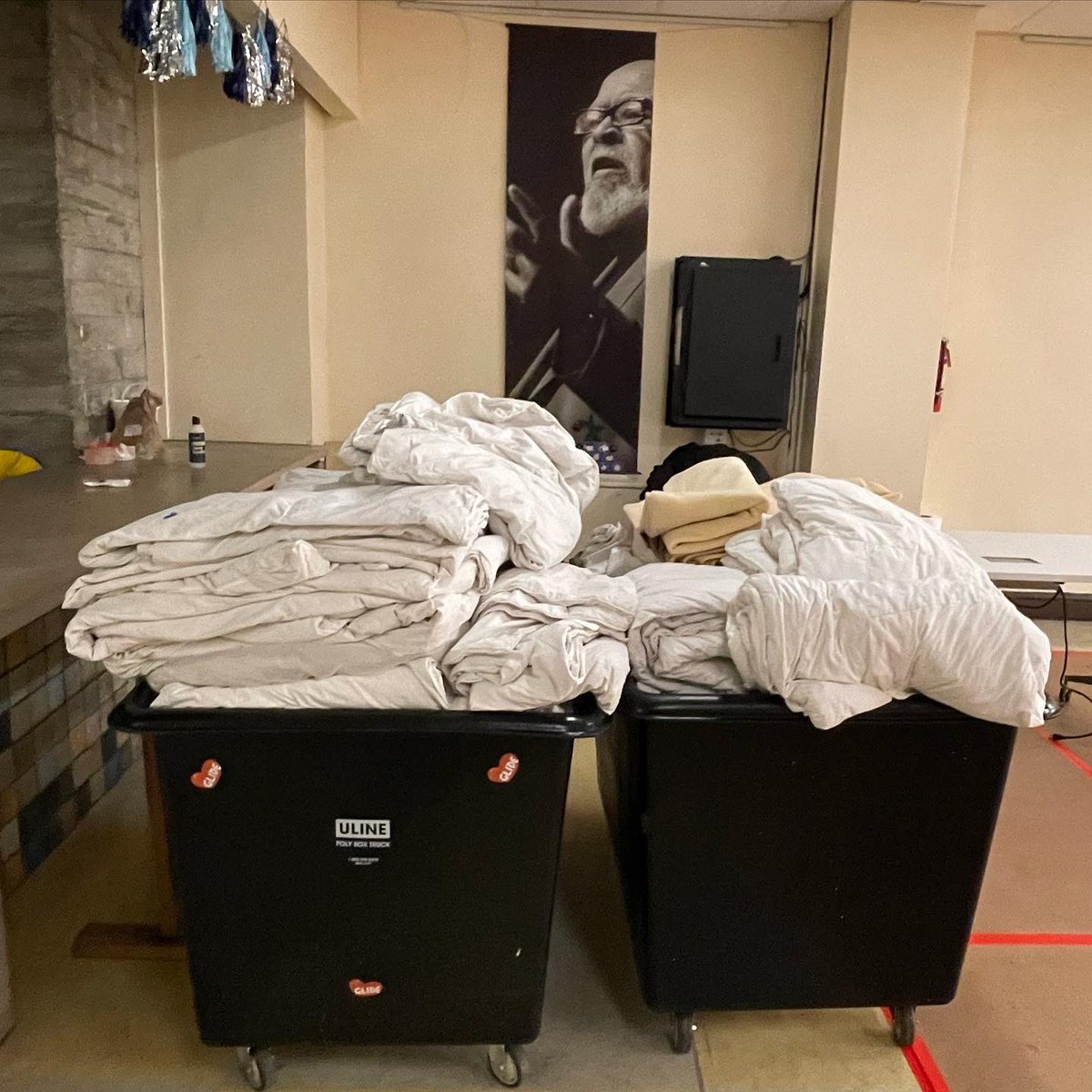 Thank you, <a href="/HiltonSFUnionSq/">Hilton San Francisco Union Square</a> for donating 80 blankets to Glide Church. When they get new items, the Hilton Union Square ensures items they no longer need make it to those in need. Thank you for being great neighbors!