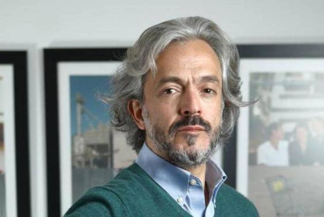 nacional_memes's tweet image. ¿Votaría por Juan Daniel Oviedo a la Alcaldía de Bogotá?
❤️ Si
🔁 No