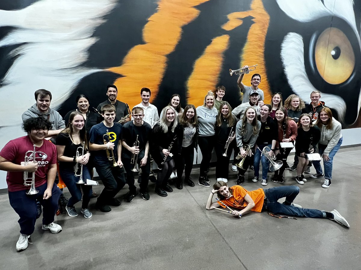 Alumni Pep Band!!! <a href="/LPierce192/">Laura Pierce 🐾</a> <a href="/FHS_gbball/">FHS Girls Basketball</a> <a href="/district192/">Farmington Area Public Schools</a> <a href="/tigerfarmington/">Farmington Tigers</a>