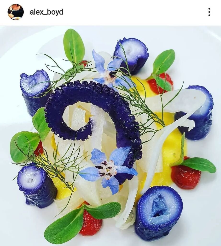 ChefAlexBoyd's tweet photo. This was a dish that Alex created 5 years ago but I never had the chance to try it. It looks very pretty and I really want to try it.
I have asked Alex to put it on the menu at Kumquat as I think it will match our theme very well. 
I just hope Alex can b… https://t.co/4ftOqNA9W4 https://t.co/09VvkKMYpK