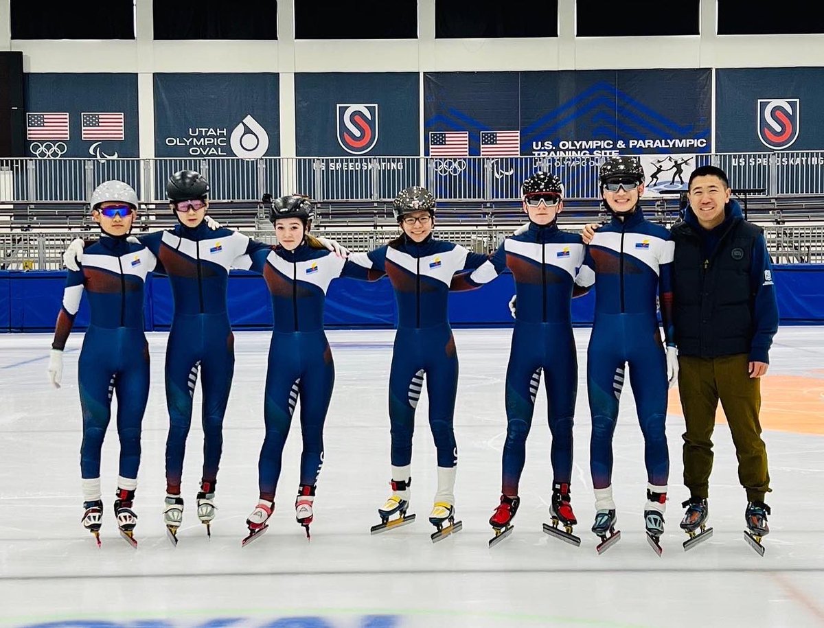 Elmbrook Speedskating Club (@clubelmbrook) on Twitter photo Best of luck to Aaron Liu (BCHS ‘23), Andrea Cao (BEHS ‘24), Aidan Liu (BCHS ‘26) and their teammates as they skate at US Short Track & Junior Championships in Salt Lake City starting tomorrow!
Tune in at youtu.be/SnICh4UuNVE for day 1 Live Stream👏
<a href="/ElmbrookSchools/">Elmbrook Schools</a> Best of luck to Aaron Liu (BCHS ‘23), Andrea Cao (BEHS ‘24), Aidan Liu (BCHS ‘26) and their teammates as they skate at US Short Track & Junior Championships in Salt Lake City starting tomorrow!
Tune in at youtu.be/SnICh4UuNVE for day 1 Live Stream👏
<a href="/ElmbrookSchools/">Elmbrook Schools</a>