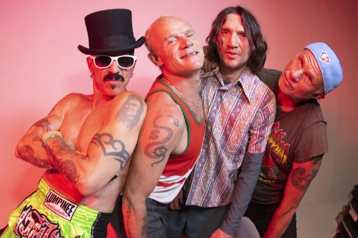 musictrendscol's tweet photo. Algunos de los artistas/bandas que tienen negociaciones activas o conciertos ya concretos en Suramérica (incluyendo a Colombia 🇨🇴) para 2023 e inicios de 2024 son: 

1. Red Hot Chili Peppers
2. My Chemical Romance
3. The Rolling Stones
4. Rammstein 
5. Madonna https://t.co/2hfB76n9R8