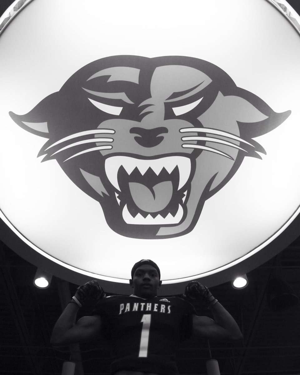 110% Committed Let’s work <a href="/AdrianMcEwen/">AJ McEwen</a> <a href="/SparkyMcEwen1/">Sparky McEwen</a> 
@lmelo90 
<a href="/CoachWalkerDU4/">Coach Walker</a>