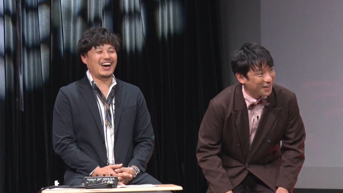 megahon_jiro's tweet photo. 2023年最初の #メガホン二郎 は
1/7(日)深夜2:30~📣

役のためなら体を張れる!!
そんな俳優を発掘するべく
「第一回デニーロアプローチ王」を開催🎉

過酷なドキュメンタリー映画の偽オーディシ��ンに集まった候補者達を審査しちゃいます💨

果たして未来の映画界を担う人材は現れるのか…!? https://t.co/A59Vm18u7M