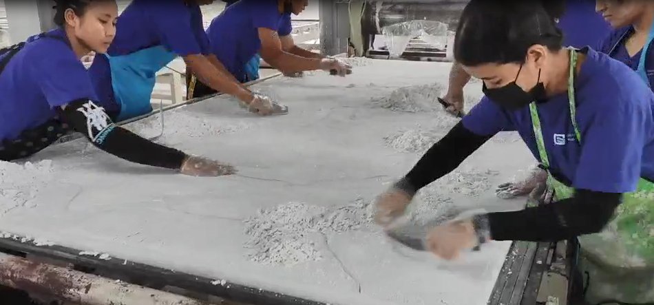 quartz_co's tweet photo. The high-quality GQ-T404 quartz stone slab is made in Thailand, and the complex inkjet process makes this slab present a different style.
https://t.co/bWewj6ENTb
#quartzslab #thailandquartz #quartzslabs #quartzcountertop #quartzbathroom #quartzvanitytop #quartztile #quartzexport https://t.co/B9hSuCXa0D