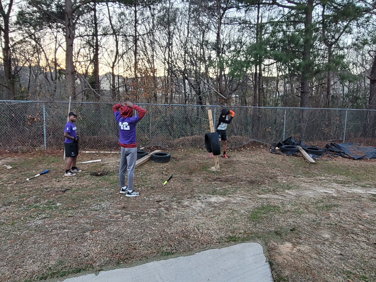 TheRVBaseball's tweet image. WE&apos;RE BAAACK!!!!
#rvboys 
@rvbasesloaded 
@RidgeViewSports