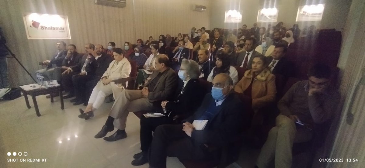 PPA_Punjab_'s tweet photo. Panel Discussion! Take home message that Current Respiratory Illness is viral in our origin, use antibiotics judicially. There must regular surveillance and reporting mechanism for viral illness. https://t.co/yy7JUHx9qC