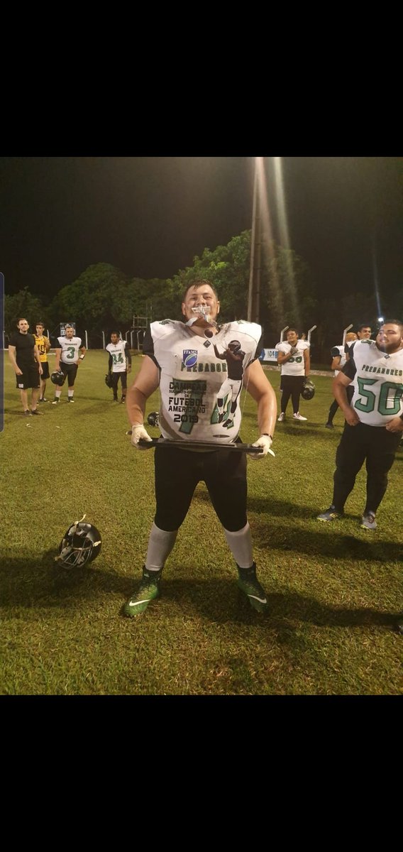 MatheusMontes74's tweet photo. Do Tereré Bowl (2019) ao Brasil Bowl (2022) #TBT https://t.co/h2MvnH52iP