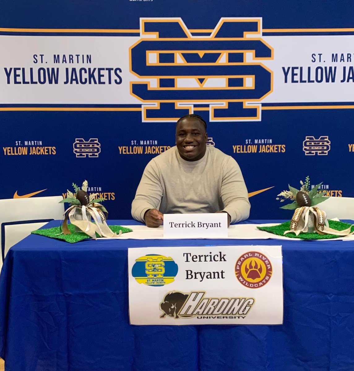 Congratulations to former Jacket Terrick Bryant for signing his national letter of intent to continue his football career at Harding University. #jacketpride <a href="/PRCCAthletics/">PRCC Athletics</a> <a href="/Harding_FB/">Harding Football</a>