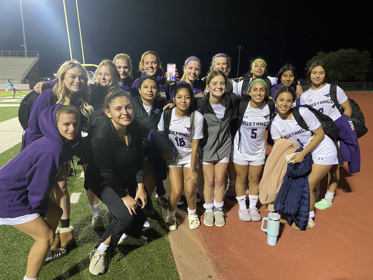 Great TEAM 7-0 win today at the Blue Bell Invitational.

⚽️⚽️⚽️Ashley 
⚽️Miley
⚽️Sachi
⚽️Odessa
⚽️Yaya