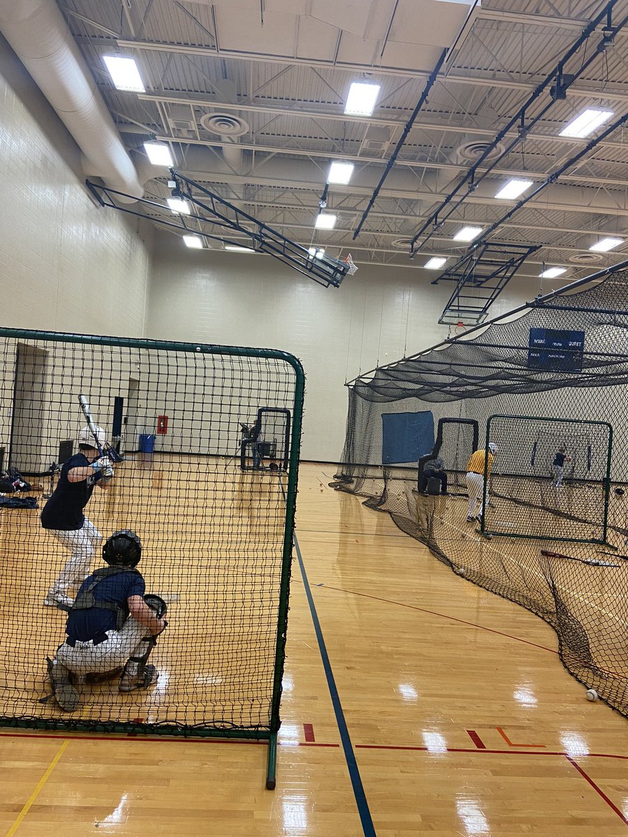 DeltaEagles_BSB's tweet photo. First indoor practice of the spring semester! Baseball season is right around the corner! #EaglePride https://t.co/H6OoMtf0Fp