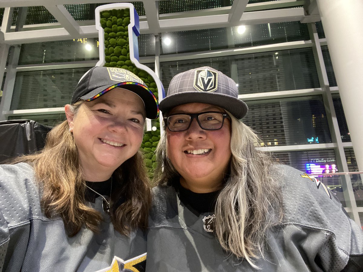 Candace_1313's tweet photo. Golden Knights Pride Knight!  Great times! #thegoldenage https://t.co/Dg8u6khvDZ