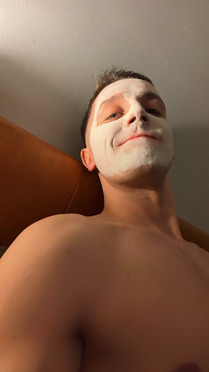 Prepping for Paris. 🧖🏻