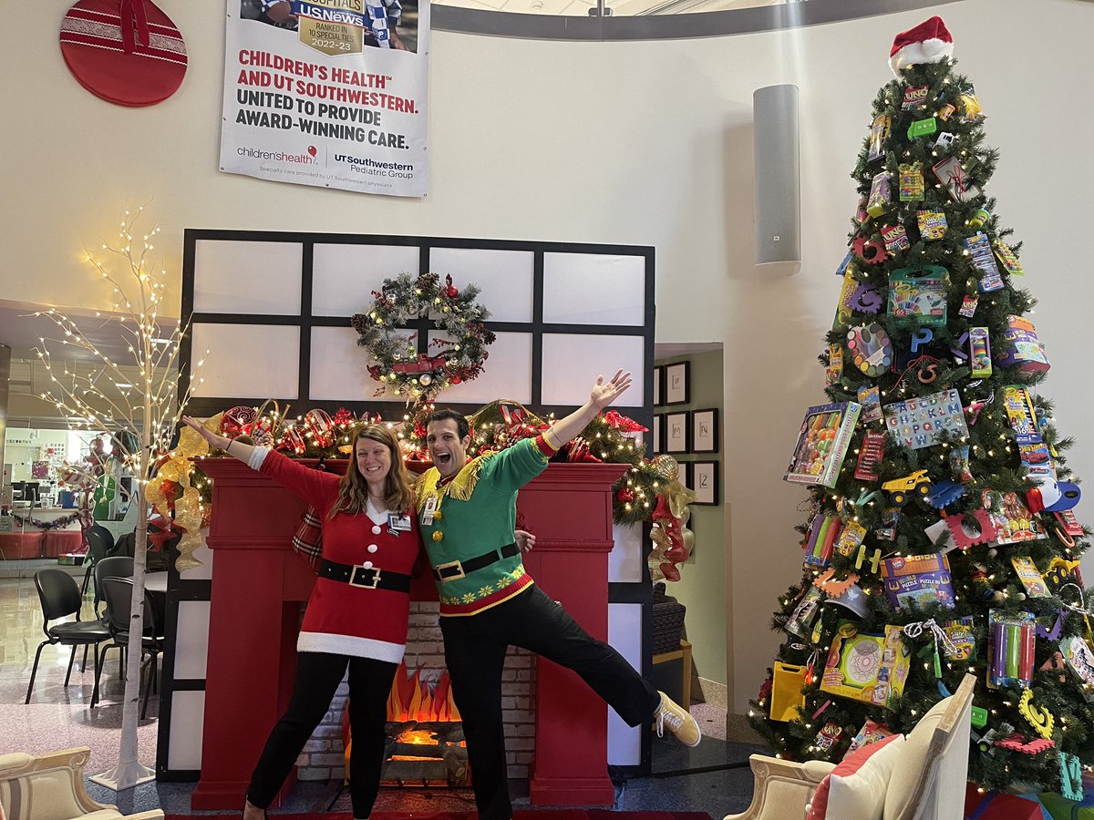 UTSWPedsNeuro's tweet photo. As we return to our regularly scheduled programming, we are #reflecting on the joy of our residents coming #HomefortheHolidays- they leave whatever rotation they may be on to cover service @childrens over either Christmas or NYE, and it makes work feel like home every single year https://t.co/npaYFOPYaw