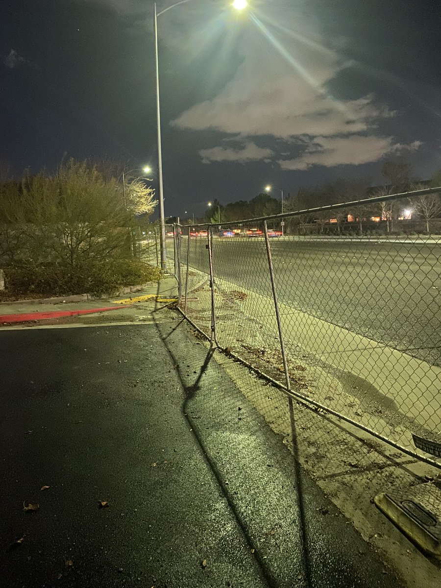 Brune4Vegas's tweet photo. Reminded today how AWESOME #Ward6 is. Neighbor @MeanMelene called to say that a business fence had blown into road. Our team contacted owner; he dispatched contractor to fix it w/in 1 hr. #GreatBizNeighbor A strong community takes all of us doing our part. #Localgovernmentworks https://t.co/OnqwKhdtQT