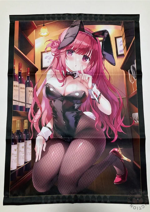【1/10〆切】『くろバニーCLUB』受注生産グッズタペ校正紹介③カンミ缶()きみしま青()キャロル()(敬称略)になります※輸送等の都合上でシワ等ありますが実際の商品にはございません購入リンクは特設ページにて 