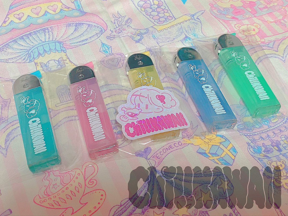 ChillKAWAII_'s tweet photo. ⛩お年玉プレゼントコラボ企画第一弾⛩

お年玉企画第一弾として、オリジナル製品(画像参照)を3名様にプレゼント❣️

🎍応募方法🎍
Chill KAWAII / @ChillKAWAII_
GraceLeaf / @GraceLeaf__shop
ウィングミ / @wing_cbdgummies
をフォロー&amp;このツイートをRT.いいね❣️

☑️〆切：1/11.23:59

リプライ欄へ https://t.co/8vvnVxhwJD