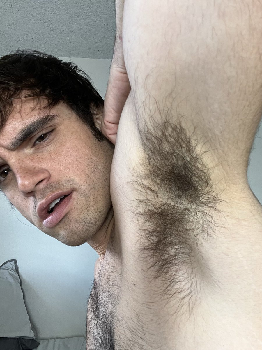 PitsMenMusky's tweet photo. Whiff and sniff. https://t.co/0u7imXMYjB