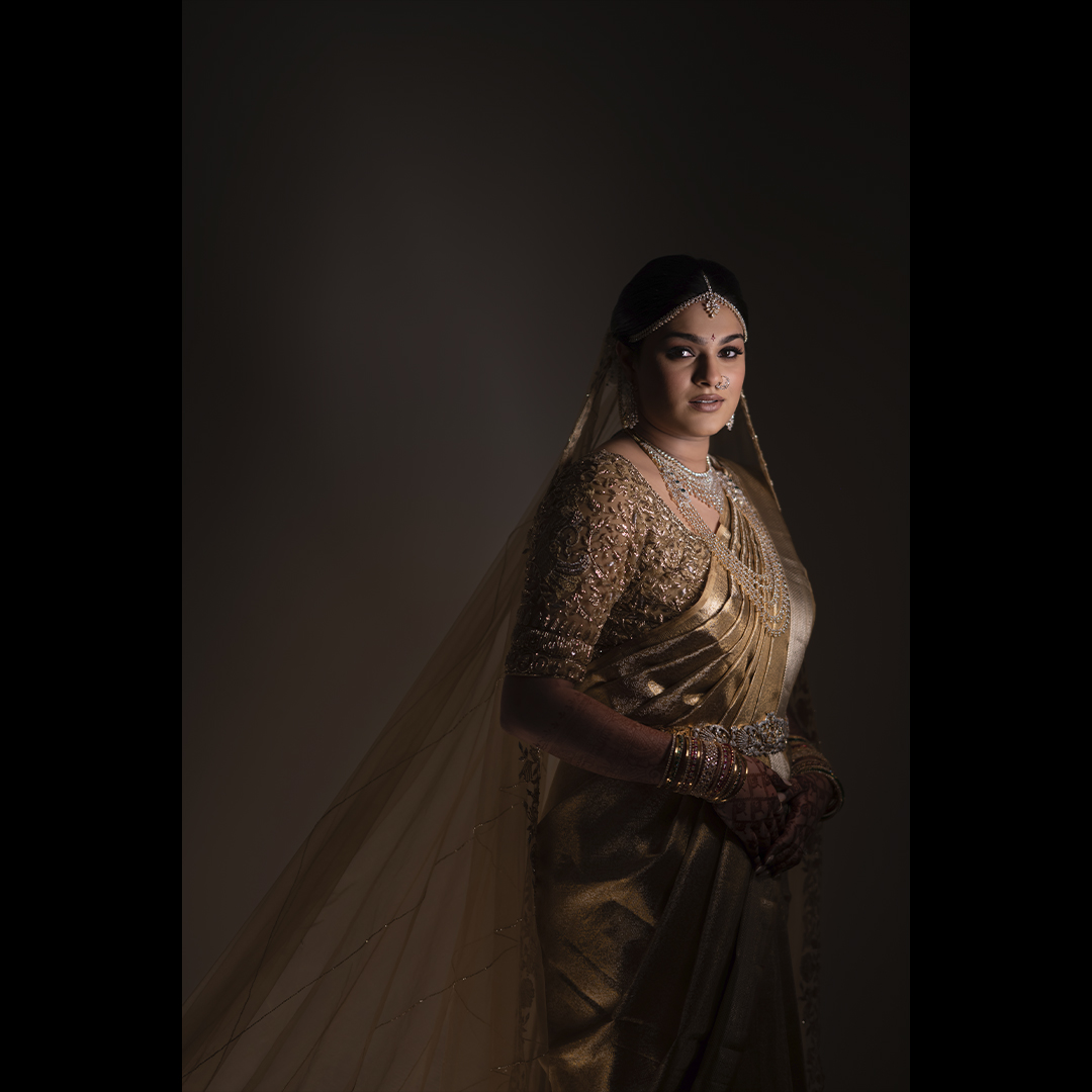 NikonIndia's tweet photo. It's classic, timeless, and totally bridal!

Simplicity speaks with splendour as witnessed in this wedding photoshoot by  #ZAmbassador Vijay Eesam.

#Nikon #NikonIndia #NikonMirrorless #NIKKOR #MirrorlessRange #MirrorlessCamera #NikonZ7II #NikonPhotography #WeddingPhotography https://t.co/SpMYxAn4A3