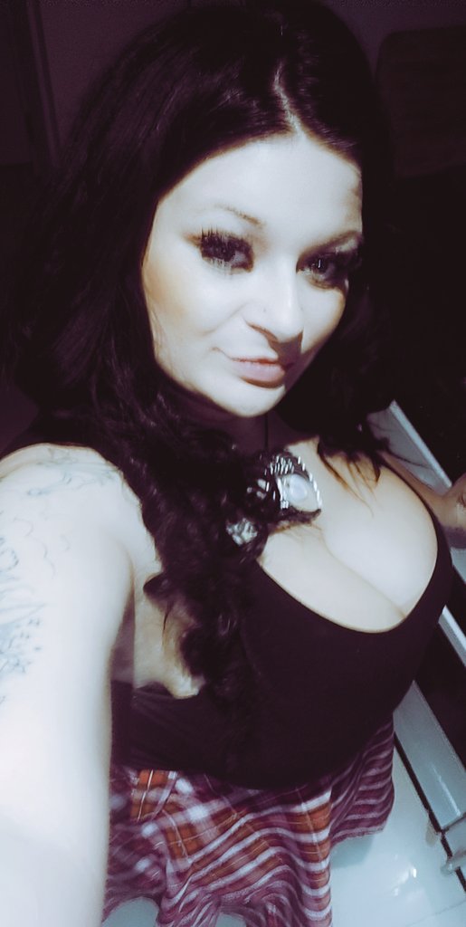 evilsmaid's tweet photo. I'm still alive bishes long time no post 😁😁😄
 
#followme #bitch
 #me #foryourpage https://t.co/yuvhO9y4RP