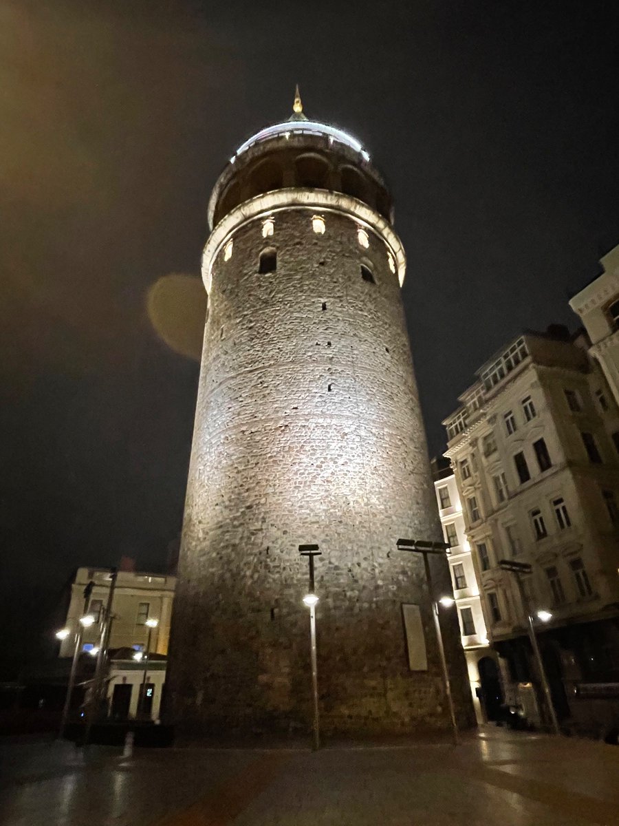 gjergjdollani's tweet photo. Hello, old friend!  #beautifulistanbul https://t.co/KymrwUomii