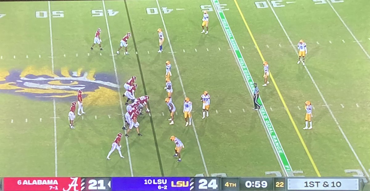 @SMTlive The yellow first down line was actually innovative and because of its subtle glow doesn’t detract from a genuine viewing experience. Unlike the fg range lines which aren’t innovative/creative (just another line), clashes on screen, & have no objective value