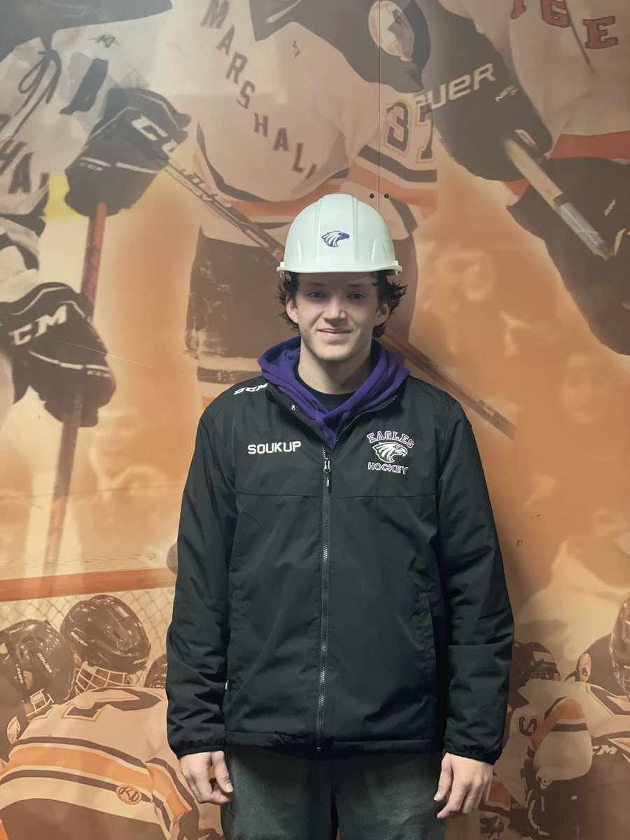 Final 

Eagles 4 Tigers 3. Eagles improve to 9-1-1 on n the season. JR goalie <a href="/bryer_hoffmann/">Bryer Hoffmann</a> with a good night in net. Hard hat goes to SR <a href="/soukup_blake/">Blake Soukup</a> 
<a href="/YouthHockeyHub/">YHH</a> <a href="/FollowThePuck/">FollowThePuck 👻</a> <a href="/Legacy_Hockey/">Legacy Hockey</a> <a href="/ClassAHockeyGuy/">ClassAGuy</a> <a href="/eaglesNUeagles/">Eagle Activities</a>