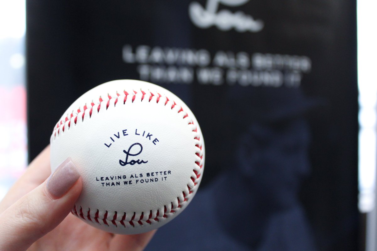 GIVEAWAY 🎉

Celebrate our new brand and enter to win a Live Like Lou branded baseball! 

To enter, retweet and follow us!

Entries must be completed by 1/13 at midnight ET.