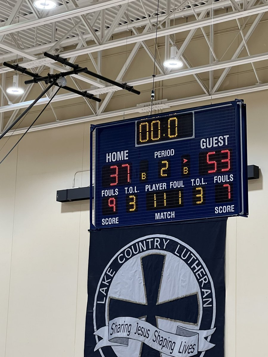Another win for Heritage Christian against Lake Country Lutheran! Takes them to 12-0!!!! Congrats boys!! #LetsGoPatriots #djones2024 @WisBBYearbook @PrepHoops_WI @DesmondJones06 @PrideRocBball @HCS_Wis @GuerillaHoops @Evan_Flood @FreshCoastHoops @MHS_Boys_