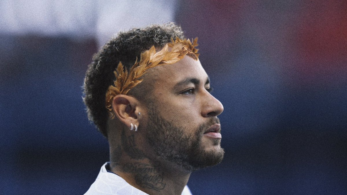 "O Neymar
Ou melhor, o Menino Ney
Ou Neymonstro, o cara é rei'